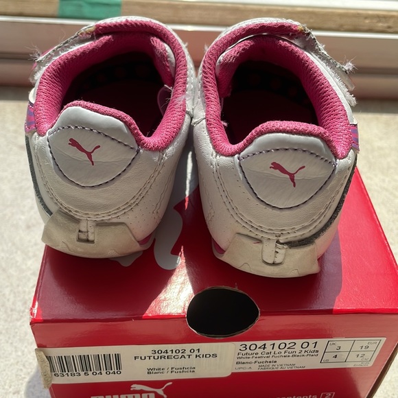 PUMA Toddler walking shoe Size4 Eur19 - Picture 4 of 5